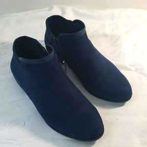 9.5w comfortview navy booties